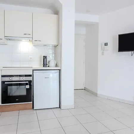 L'ensoleille A 100m De La *