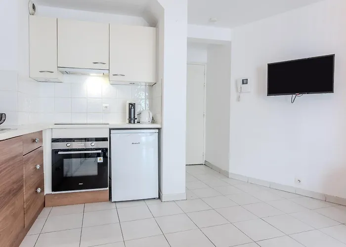 L'ensoleille A 100m De La *